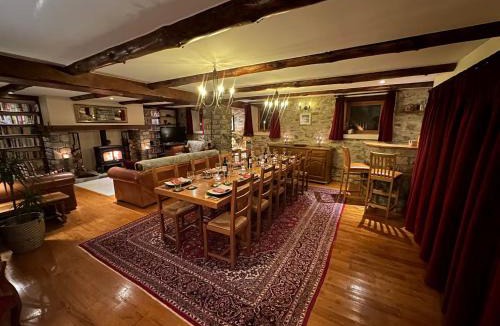 Avajan Ski Chalet | L'Ancienne Poste Exclusive Alpine Chalet