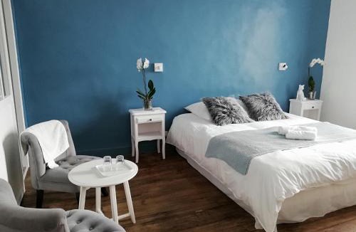 Centre Ville Bed & Breakfast | L'Angély - Chambres d'Hôtes