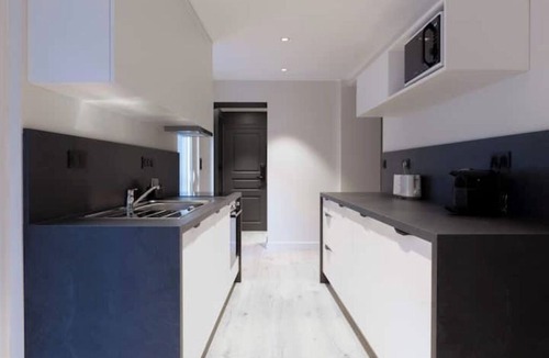 Downtown Angers House | L'Anjou, L'Ardoise, La Loire et La Vigne ! 4sdb