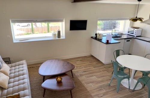 Puligny-Montrachet House | L'Annexe Deveney-Mars