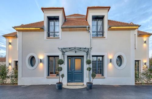 Germigny-l'Eveque House | L'Annexe du château
