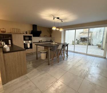 Stenay House | L'Annexe - maison spacieuse pour 6 personnes toute équipée