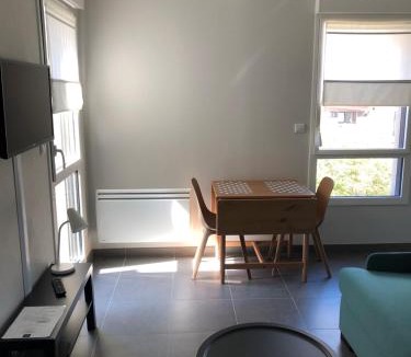 Courtoisville-Sillon-Moka Apartment | L'Annexe Quai Sud - Studio