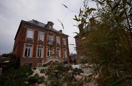 Forges-les-Eaux House | L'Antre de Gadag