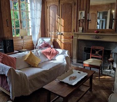 Conde-sur-Huisne House | L' Aphelide