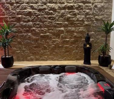 Noyal-Pontivy House | L'Apogée