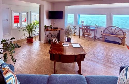 Rimouski Apartment | L'APPÂT buvette et couchette de Sainte-Luce - Appartements de vacances modernes, calmes et ressourçant sur le fleuve