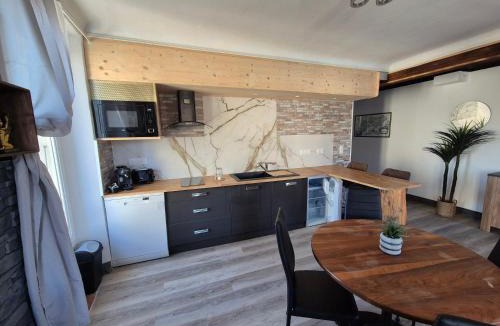 Laragne-Monteglin Apartment | L'Appart - 1 Chambre - Balcon