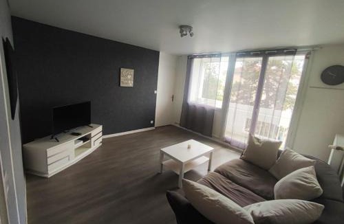 Pont-de-Cheruy Apartment | L'appart de la tour T4