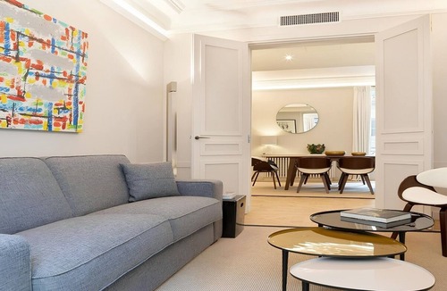 Saint-Thomas-d'Aquin Apartment | L’Appartement Bon Marché – A Saint-Germain Luxury Escape