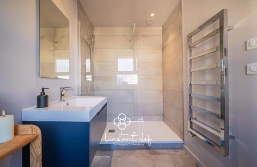 Republique Apartment | L'Appartement d Exception - Hyper Centre - 3 suites, Parking & Billard