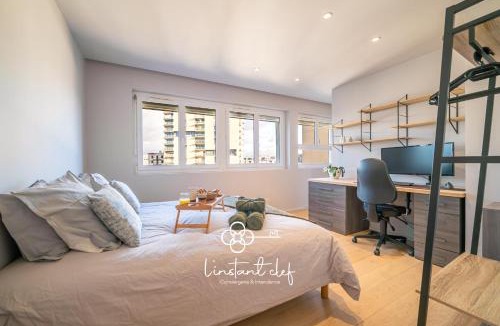 Republique Apartment | L'Appartement d Exception - Hyper Centre - 3 suites, Parking & Billard
