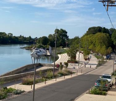 Seurre Apartment | L’appartement de Rose