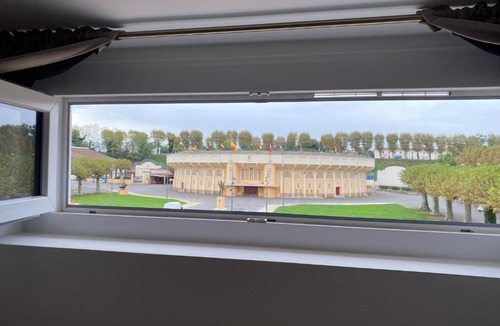 Mont-de-Marsan Apartment | L'appartement des arènes