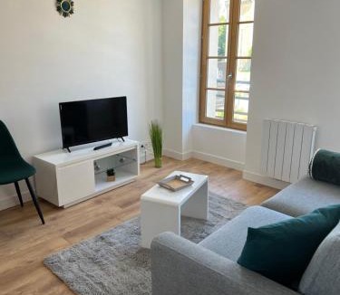 Chateaubriant Apartment | L'appartement des Perroquets