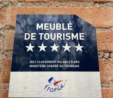 Villemur-sur-Tarn Apartment | L appartement du parc avec Jacuzzi extérieur