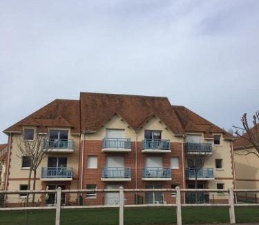 Houlgate Apartment | L'appartement du parc vert marine