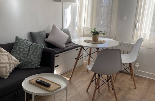 Douai Apartment | L'Appartement Green Wood ★T2 cosy hyper center ★