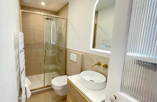 Anatole France Danton Apartment | L'Appartement Signature havrais à 10 min de la mer