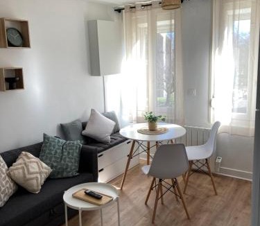 Douai Apartment | L'Appartement Vert