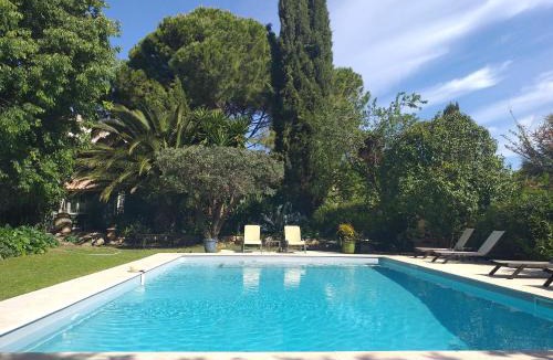 Roujan House | l appentis du chai