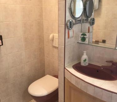 Binson-et-Orquigny Bed & Breakfast | L'Appentis