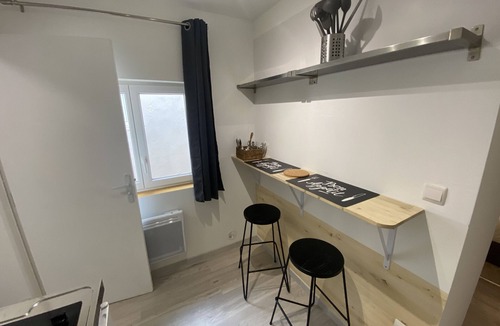 Fontaine Lestang-Bagatelle-Papus-Tabar-Bordelongue Apartment | L'Arène : T1bis refait à neuf à deux pas du métro