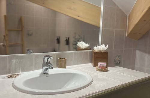 Cruseilles Hotel | L'Arborescence