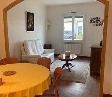 Montmarault Bed & Breakfast | L'Arbre de Vie