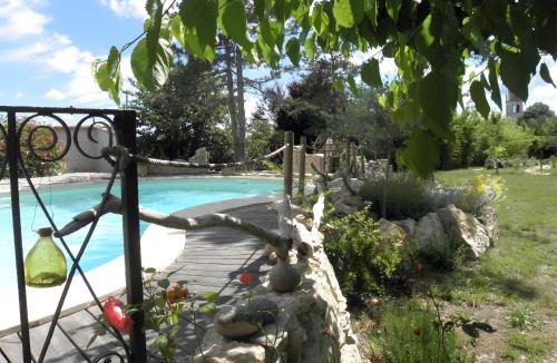 Chandolas House | L'arbre Du Magnan - Gîte En Ardèche