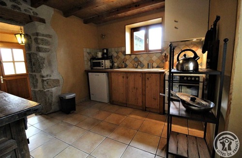 Quinsonnas House | L'Arbre Gîte - MESSIMY