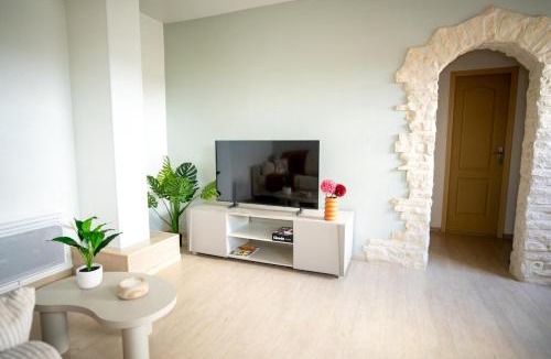 Fleury-les-Aubrais Apartment | L'Arche de Fleury - Bright & quiet apartment 5 min from Orléans