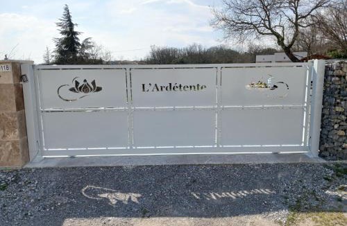 Lussas Villa | L'Ardétente