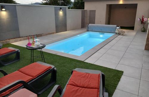 Lussas Villa | L'Ardétente, gîte adults only minimum 16 ans avec piscine privée