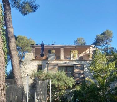 Saint-Etienne-du-Gres Villa | L'Arinelle en Provence