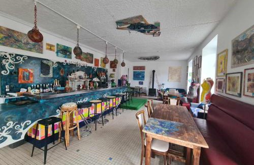 Saint-Vincent-de-Reins House | L'Art de l'Être
