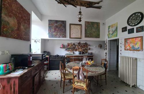 Saint-Vincent-de-Reins House | L'Art de l'Être