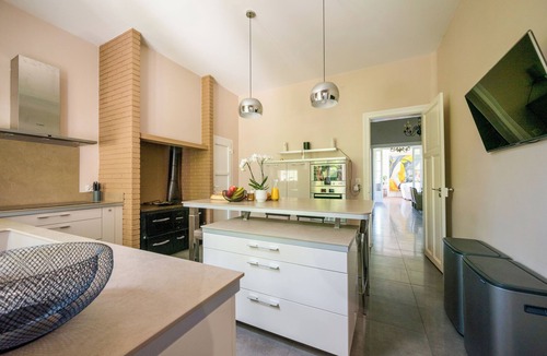 Saint-Hilaire-le-Petit House | L'Artbanne - The complete estate