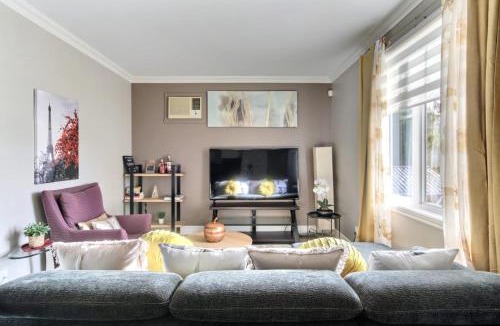 Val-Belair Hotel | L'Artiste - Chic condo à Québec