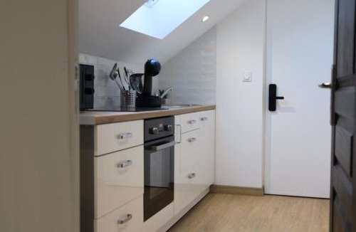 Charleville-Mezieres Apartment | L'artiste