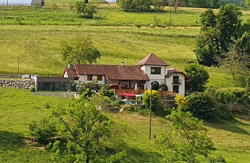 Saint-Genix-sur-Guiers Apartment | L'Arveysan
