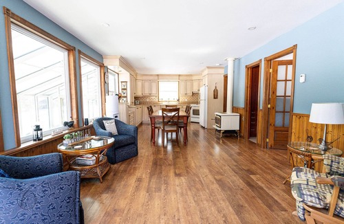 Notre-Dame-de-la-Merci House | L'as de Trèfle | hot Tub | dogfriendly
