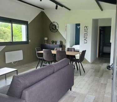 Malville Apartment | L'ATELIER 5 couchages