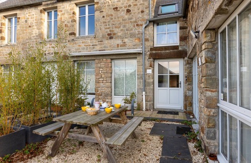 Mont-Dol Apartment | L'atelier by Interhome