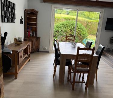 Montigny-aux-Amognes House | L atelier des Couleurs