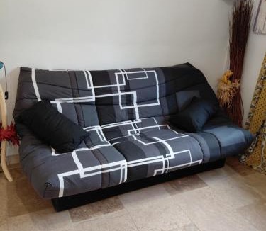 Verfeuil Apartment | L atelier de RAYMOND