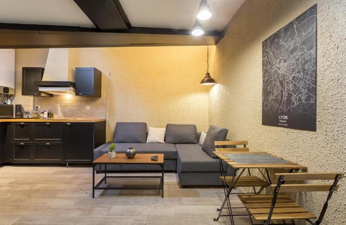 Old Lyon Apartment | L'Atelier de Saint Paul - Bail mobilité