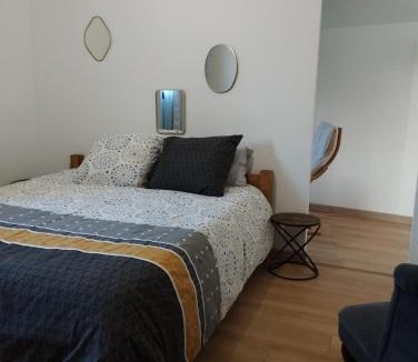 La Roque-sur-Ceze Apartment | L'ATELIER DES REVES (gites des oliviers)