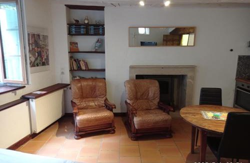 Montmorillon Villa | l'atelier du relieur