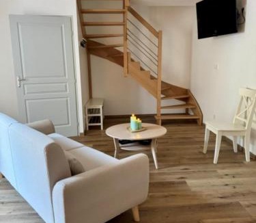 Fayl-Billot House | L'atelier du Vannier